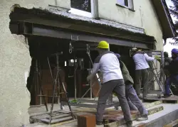 Click Here To Enlarge This Photo Of 600kg Capacity Beam Lifter